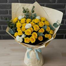 Букет цветов из:  Розы в Горном Забайкальского края