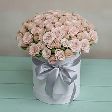 Цветочная композиция из Розы в шляпной коробке в Горном Забайкальского края