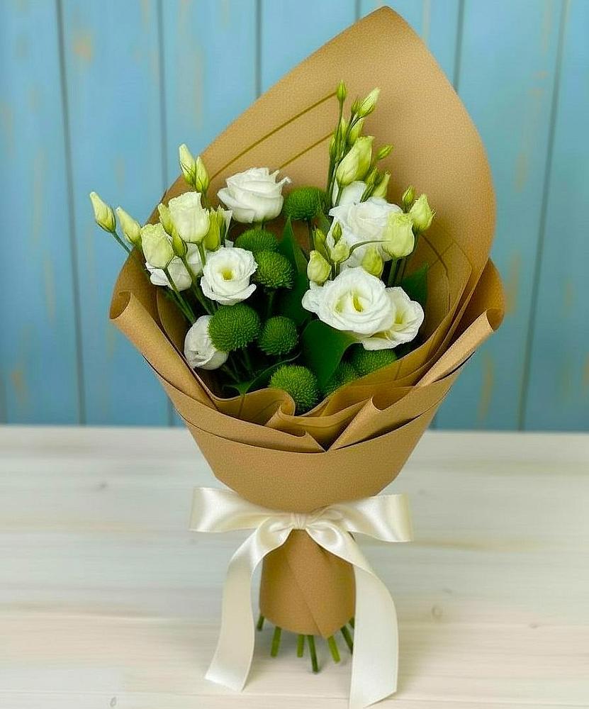 Букет цветов из: Хризантемы и Лизиантусы в Горном Забайкальского края