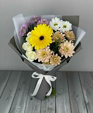 Букет цветов из:  Розы, Герберы и Хризантемы в Горном Забайкальского края