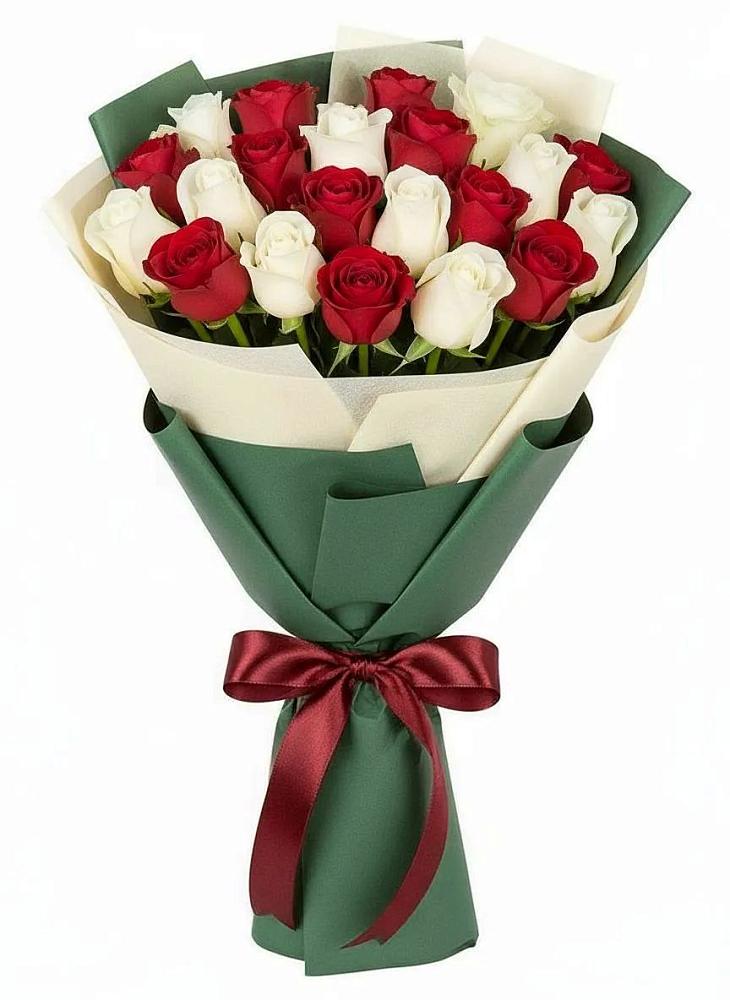 Букет Микс из красных и белых роз в Горном Забайкальского края