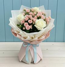 Букет цветов из:  Розы в Горном Забайкальского края