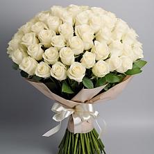 Букет 101 беля роза Белоснежка в Горном Забайкальского края