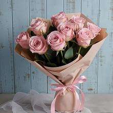 Букет цветов из:  Розы в Горном Забайкальского края