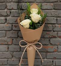 Букет цветов из:  Розы в Горном Забайкальского края
