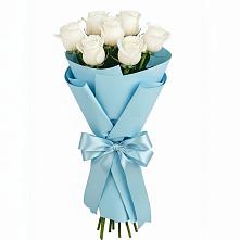 Букет 7 белых роз Проуд в Горном Забайкальского края