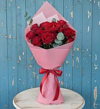 Букет цветов из:  Розы в Горном Забайкальского края