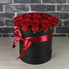 Цветочная композиция из Розы в шляпной коробке в Горном Забайкальского края