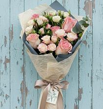 Букет цветов из:  Розы в Горном Забайкальского края