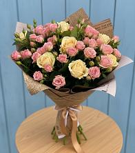 Букет цветов из:  Розы в Горном Забайкальского края