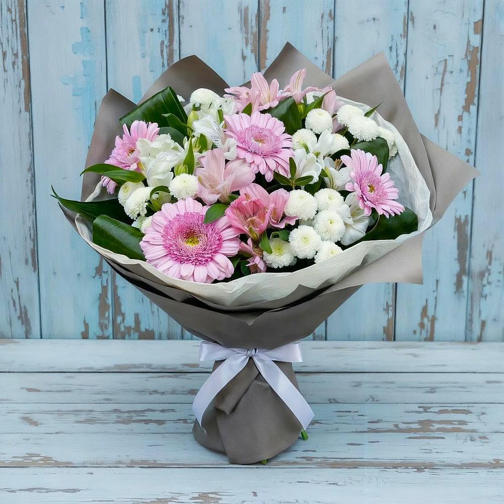 Букет цветов из: Герберы, Альстромерии и Хризантемы в Горном Забайкальского края