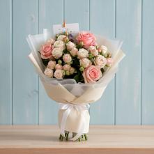 Букет цветов из:  Розы в Горном Забайкальского края