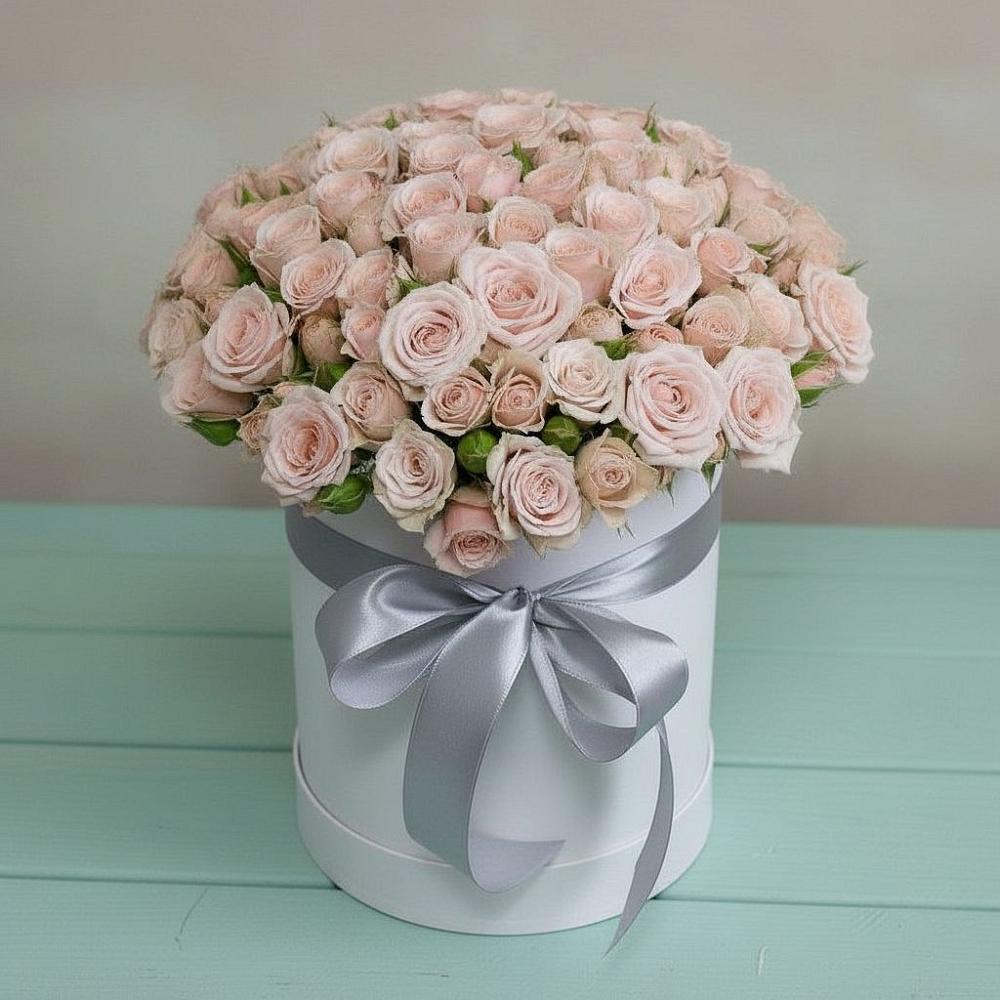 Цветочная композиция из Розы в шляпной коробке в Горном Забайкальского края